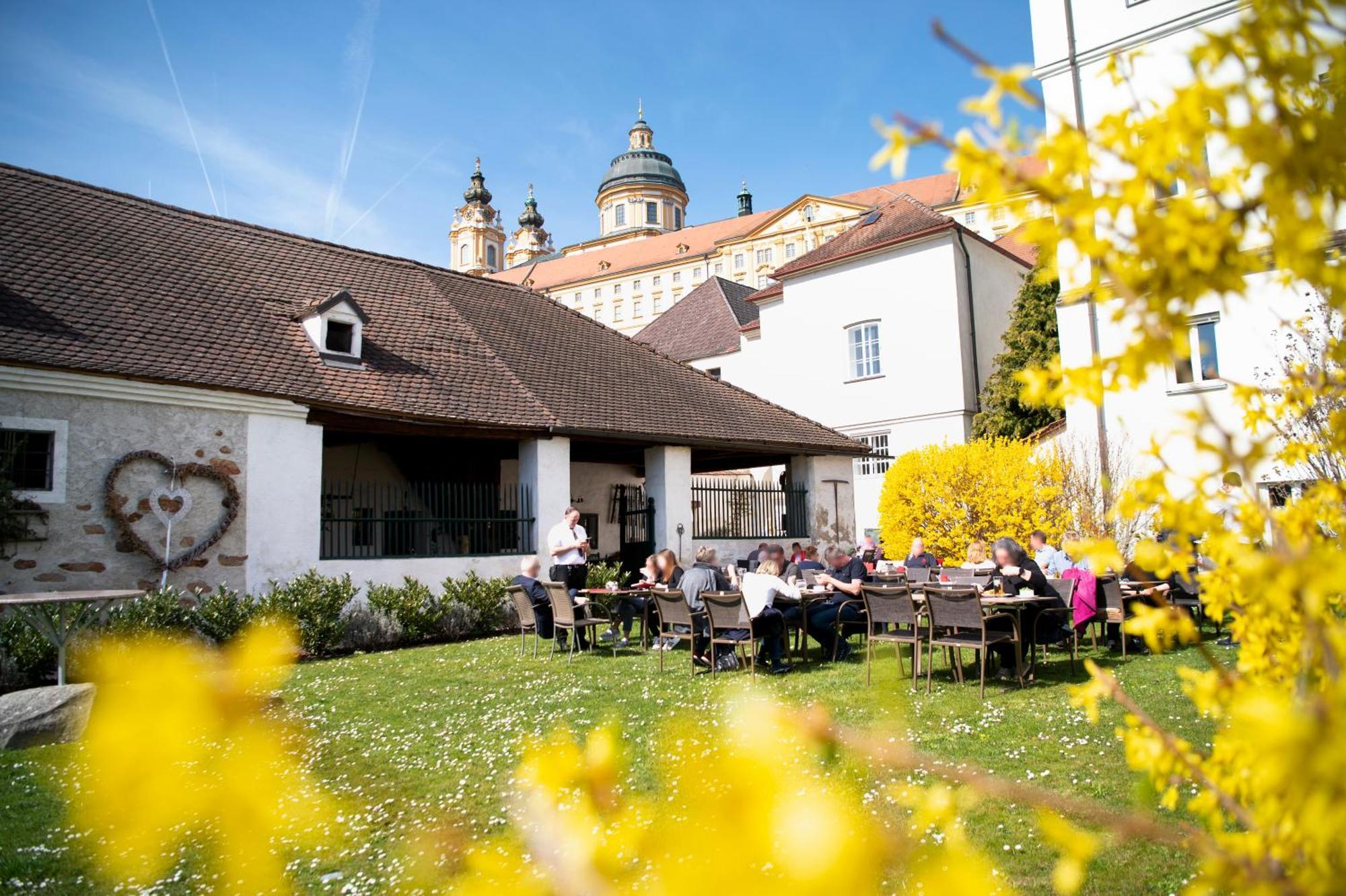 Rathauskeller Melk Hotel Exterior foto