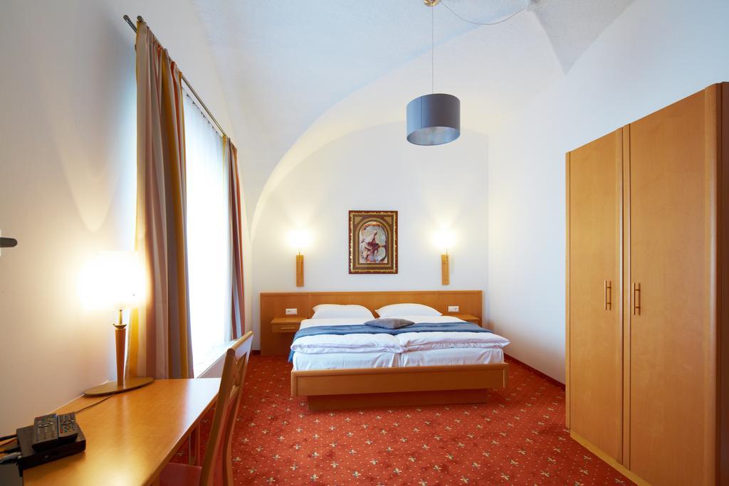 Rathauskeller Melk Hotel Quarto foto